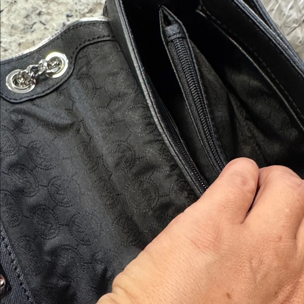 Rare Michael Kors Sloan Specchio Shoulder Flap Bag Black Saffiano